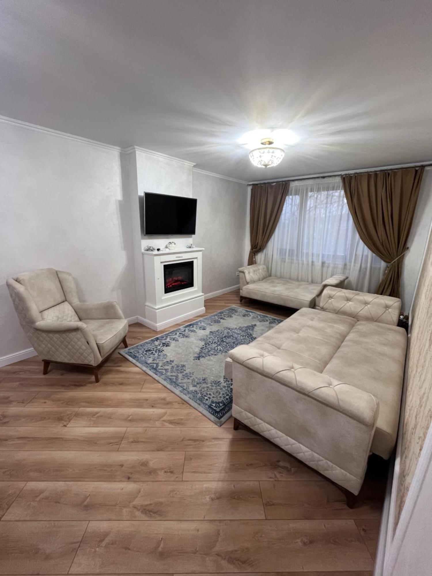 Apartament In Μποτοσάνι Εξωτερικό φωτογραφία